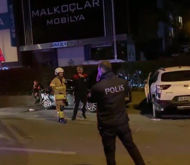 Korkunç Kaza: İzmir'de Çiğli Anadolu Caddesi'nde Zincirleme Trafik Kazası