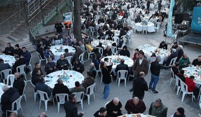 Binlerce Nilüferli iftar sofralarında buluşuyor