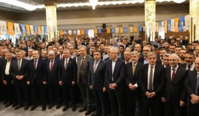 AK Parti yine salona sığmadı: “Milletin partisi olmaya devam edeceğiz”