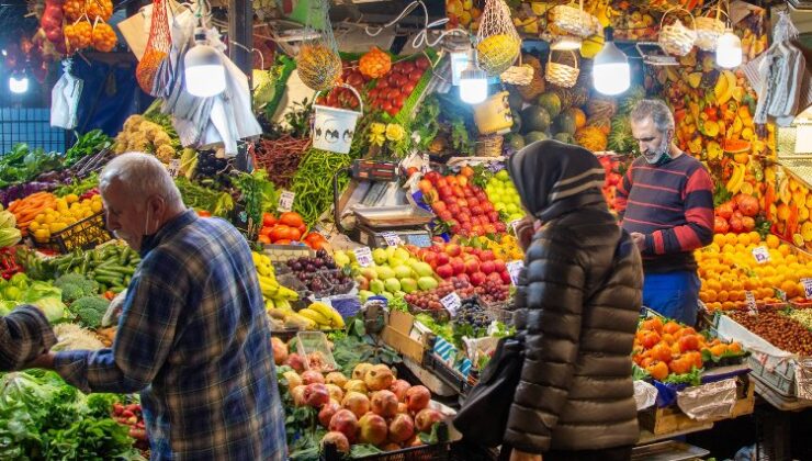 Bursa’da pazarlarda siyasilere mesaj