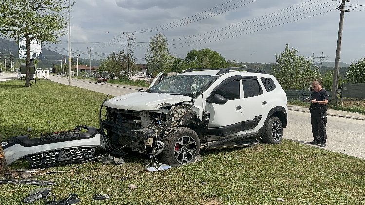 Düzce'de trafik kazası 3 yaralı