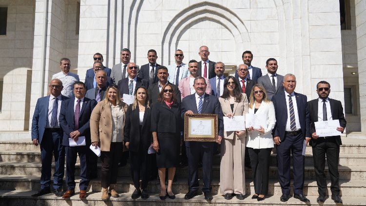 Milas'ta Başkanı Topuz hediye ve çiçek yerine ADD'ye bağış istedi