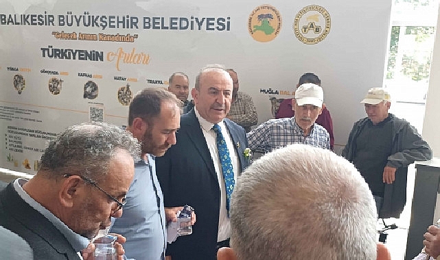 Balıkesir Büyükşehir Belediyesi 20 Mayıs Dünya Arı Günü’ne yoğun ilgi