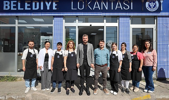 Başkan Duman “askıda yemek” uygulamasıyla dayanışmayı büyütüyor