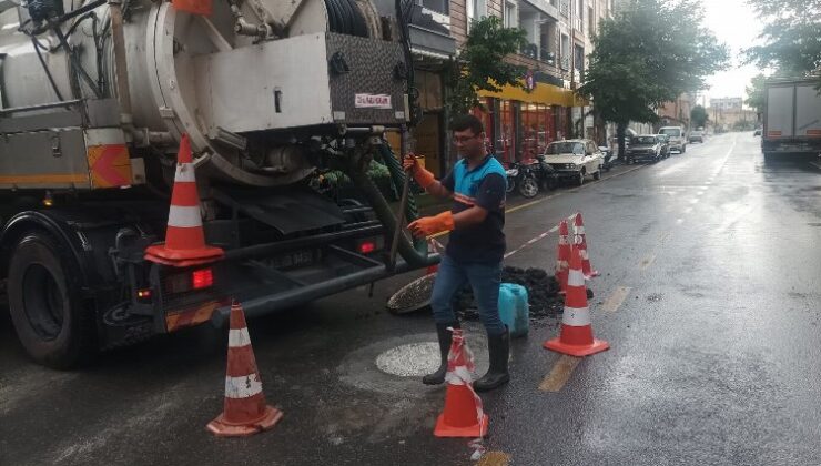 Manisa’da yağış sonrasında MASKİ’den anında müdahale