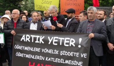 Öğretmenler Şile ve Ağva meydanında ‘şiddete hayır’ dedi