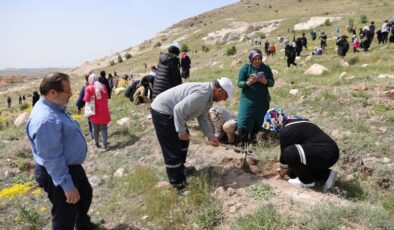 Selçuklu’da fidanlar toprakla buluştu