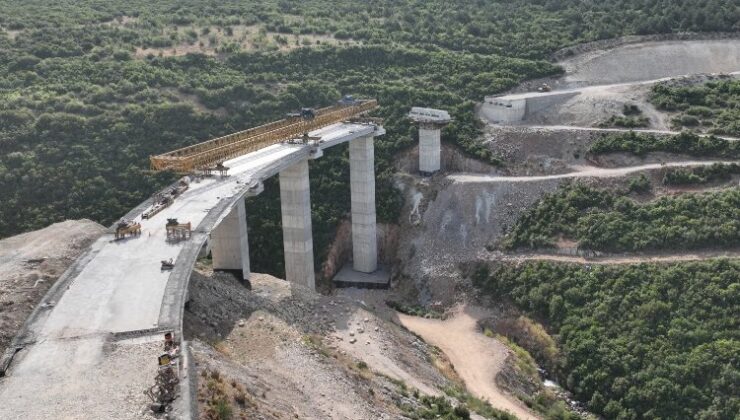 Kocaeli’de Dilovası Hastane Yolu’nda 40 kirişin montajı tamam