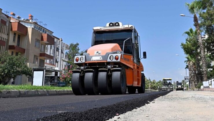 Muratpaşa’da Lara Caddesi yenilendi