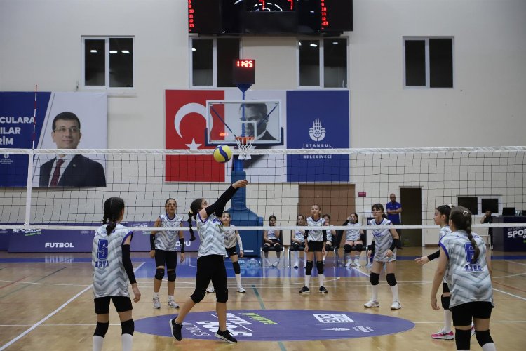 Spor İstanbul’dan kulüplere 33 sporcu daha