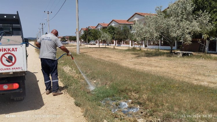 Veterinerlik İşleri Müdürlüğü larvasit mücadelesini sürdürüyor