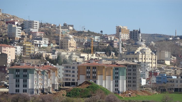 Yeşilli halkından TOKİ’ye yüksek fiyat tepkisi