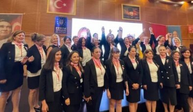 CHP Bursa İl Kadın Kolları Kongresi Merinos AKKM’de yapıldı