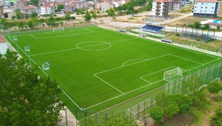 İnegöl’de Yeniceköy Futbol Sahası yenilendi