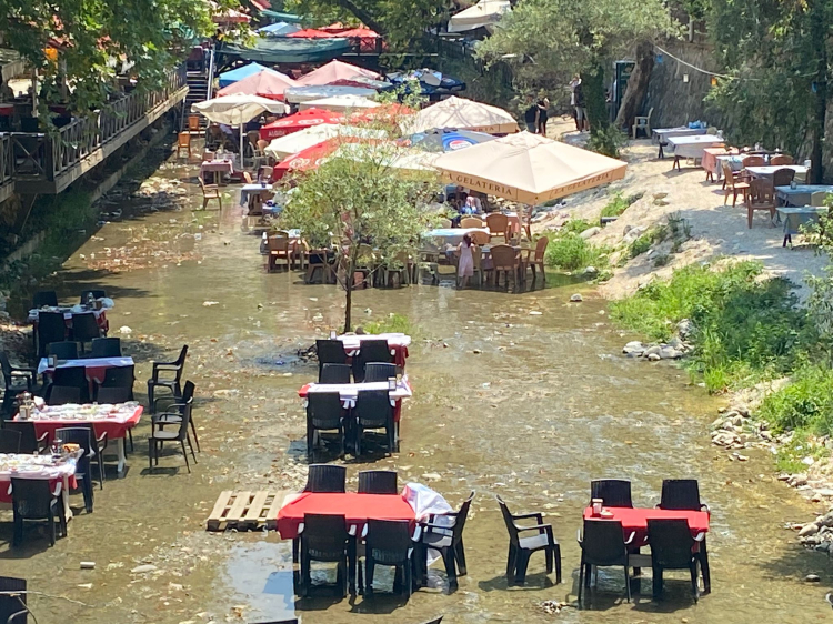 Misi Köy eski düzene geri döndü