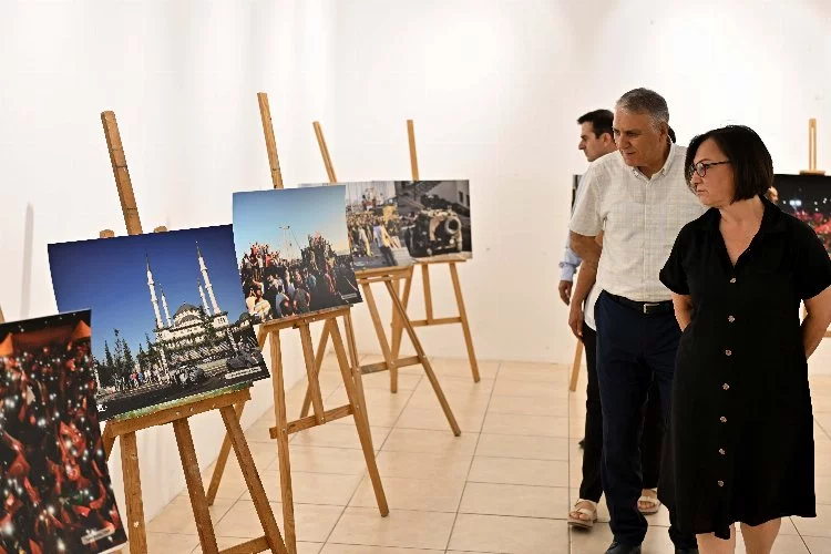 Muratpaşa'da 15 Temmuz fotoğraf sergisi