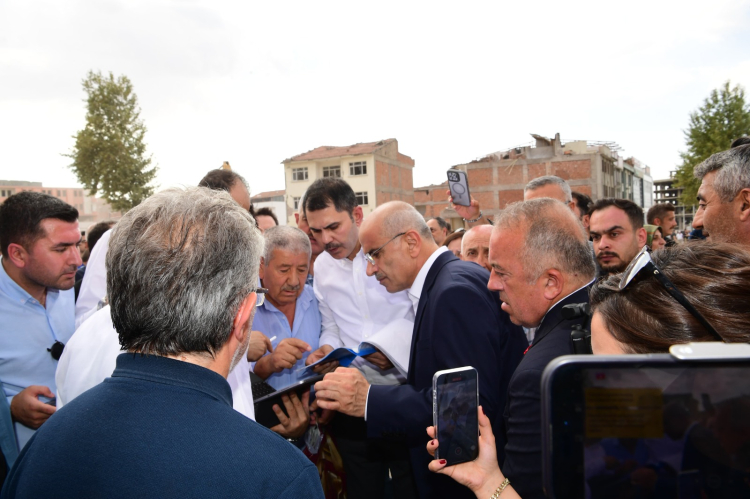 Bakan Kurum'dan Malatya'ya yakın mercek