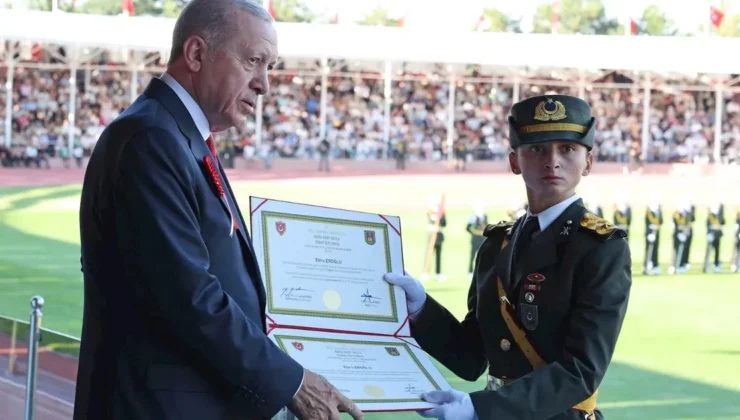 Cumhurbaşkanı Erdoğan, Kara Harp Okulu mezuniyet törenine katıldı