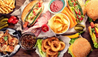 Fast food beslenme alışkanlığı depresyona sürüklüyor