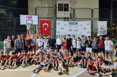 Gölcük'te sokak basketboluna yoğun ilgi