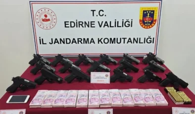 İpsala’daki operasyonda 17 tabanca ele geçirildi