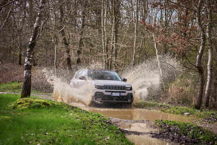 Jeep sahibi olmak isteyenler için yüzde sıfır faizli kredi kampanyası