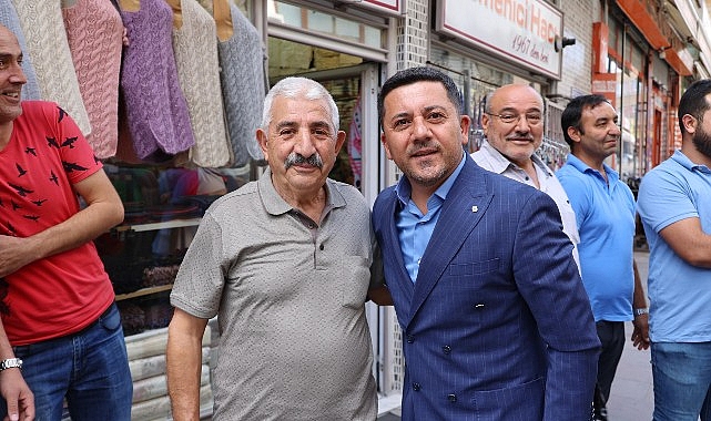 Nevşehir Belediye Başkanı Rasim Arı, Belediye Caddesi ve Keçeciler Caddesi’nde esnaf ziyaretlerinde bulundu