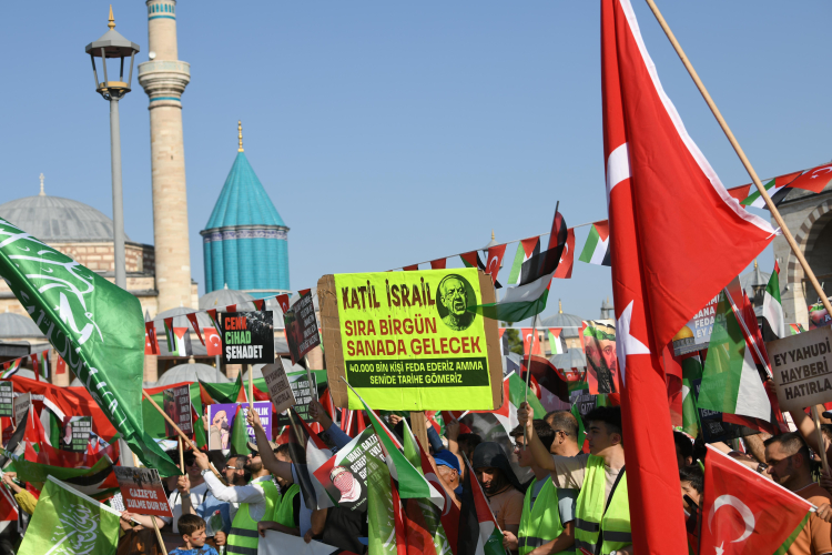 On binlerce Konyalı Gazze için tek yürek oldu