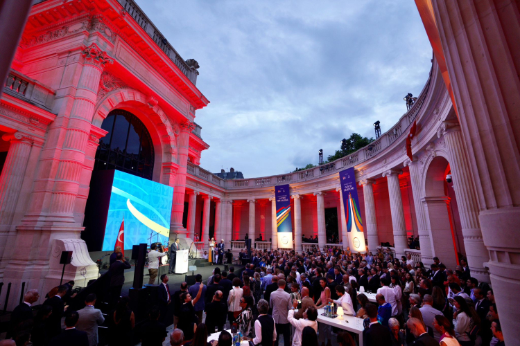 Paris'te İstanbul Evi açıldı