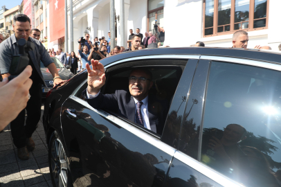 Yeni Emniyet Genel Müdürü Vali Demirtaş, Bursa'dan Ankara'ya uğurlandı