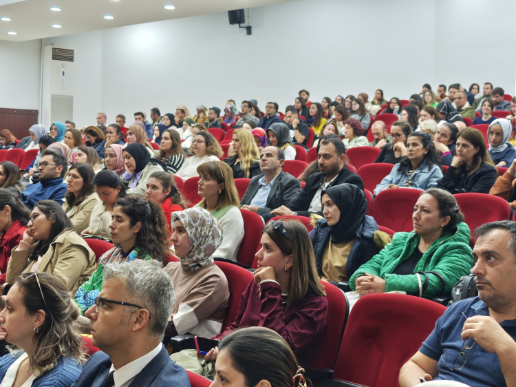 MEB Temel Eğitim Genel Müdürü Savaşçı, Bursa’da rehber öğretmenleriyle buluştu