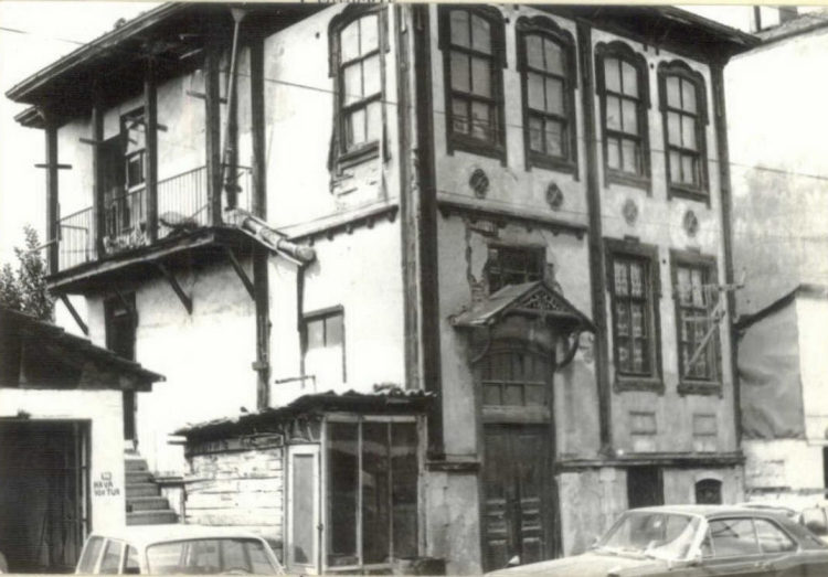 Sakarya'da 100 yıllık konak yeniden ayağa kaldırılacak