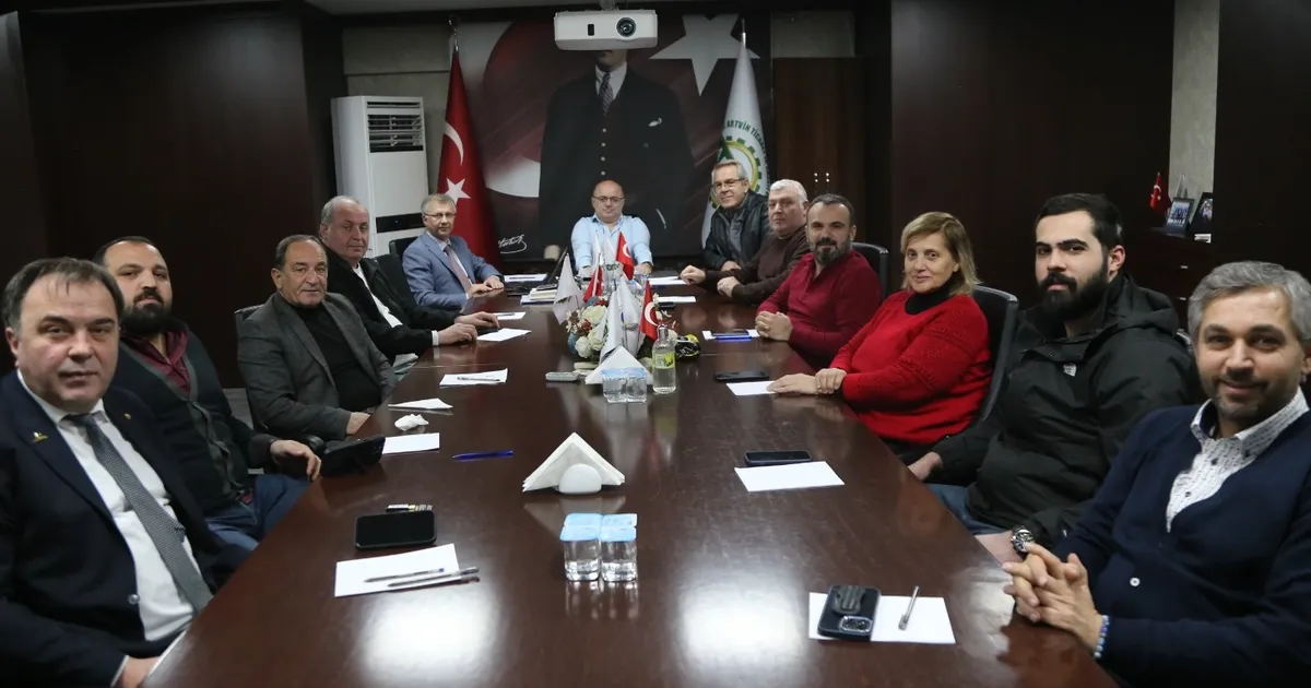 artvin-ticaret-ve-sanayi-odasi-2024-yilinin-son-meclis-toplantisini-gerceklestirdi-YMZcCMlS.webp