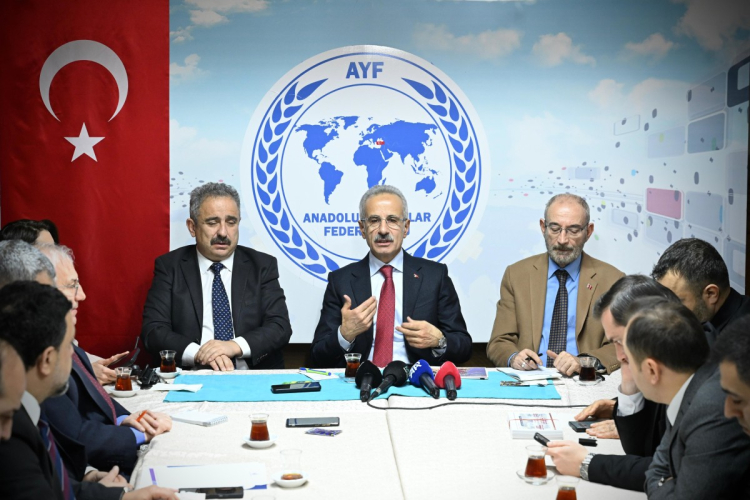 Bakan Uraloğlu: İlk olarak Şam Havalimanını ayağa kaldıracağız