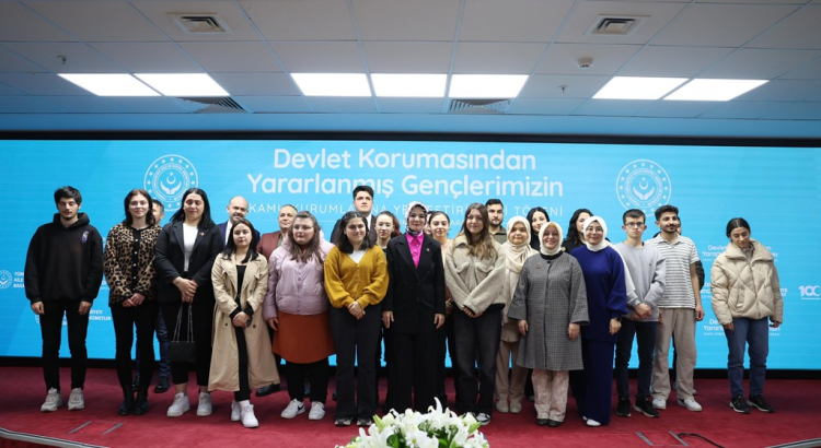 Devlet korumasından yararlanmış gençler kamu kurumlarına yerleştirildi