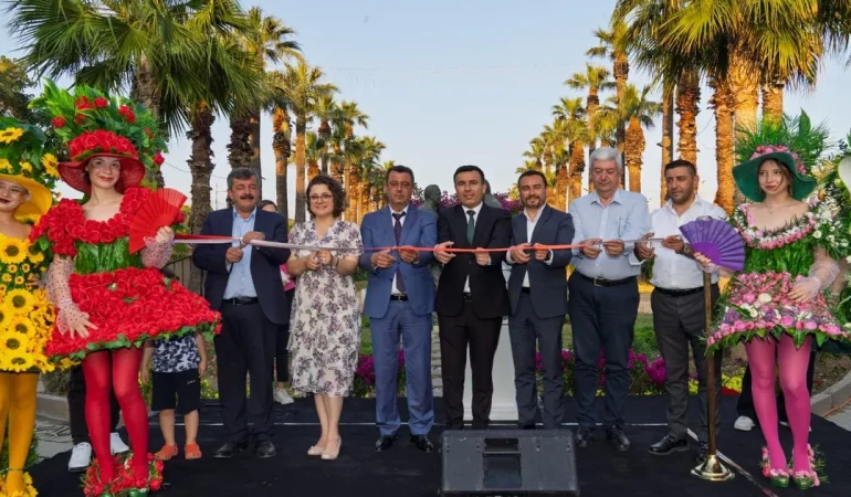 1. İzmir Balkon ve Bahçe Bitkileri Festivali başladı