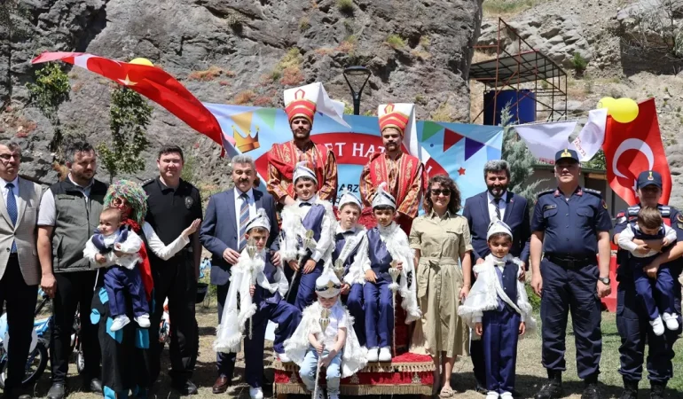 Artvin’de 18 çocuk için toplu sünnet şöleni
