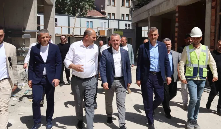 Başkan Büyükakın, Gölcük Kentsel Dönüşüm Projesi’ni inceledi