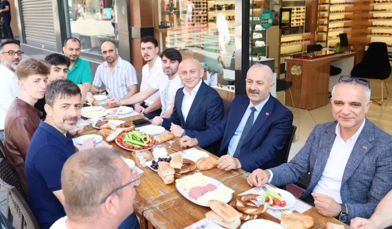 Başkan Büyükgöz, Gebze’de Eskiçarşı esnafıyla buluştu