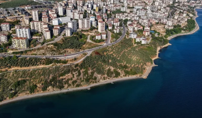 Bursa Gemlik’e yeni sahil yürüyüş yolu geliyor