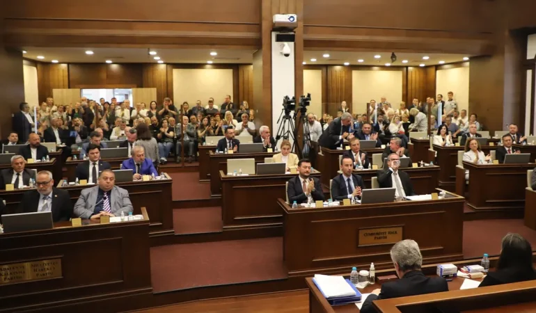 Büyükçekmece Meclisi’nde Başkan Akgün’ün gözaltı mektubu okundu