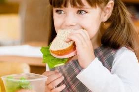 cocukluk-cagi-obezitesi-dis-sagligini-tehdit-ediyor-ESDSeQDb.webp