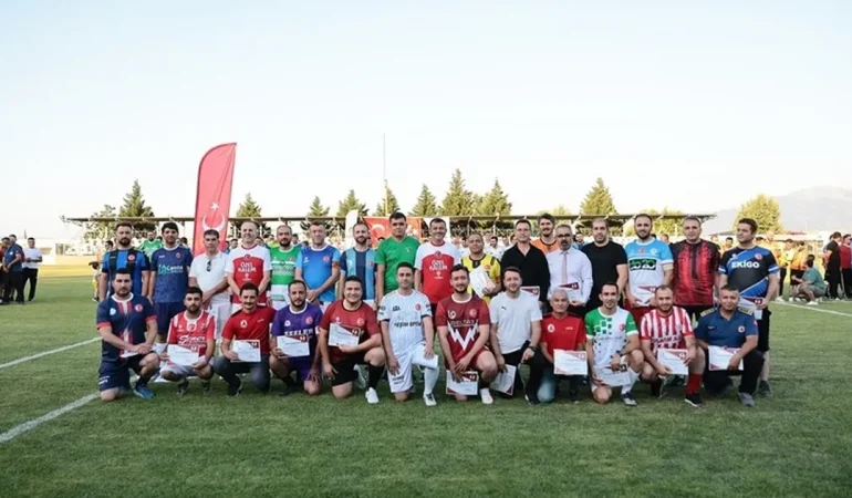 Denizli Büyükşehir turnuvasında dostluk kazandı