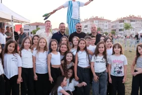edirnede-uzunkoprude-cocuklar-festivalde-bulustu-Fbfqiu5s.webp