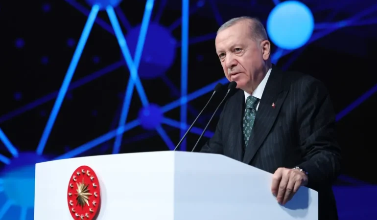 Erdoğan: Eğitimde dijital altyapı güçleniyor