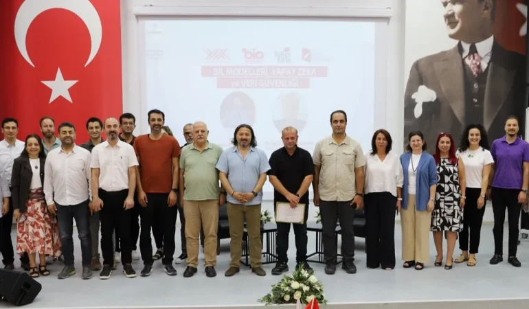 İKÇÜ BİO’dan “Yapay Zekâ ve Veri Güvenliği Söyleşisi”