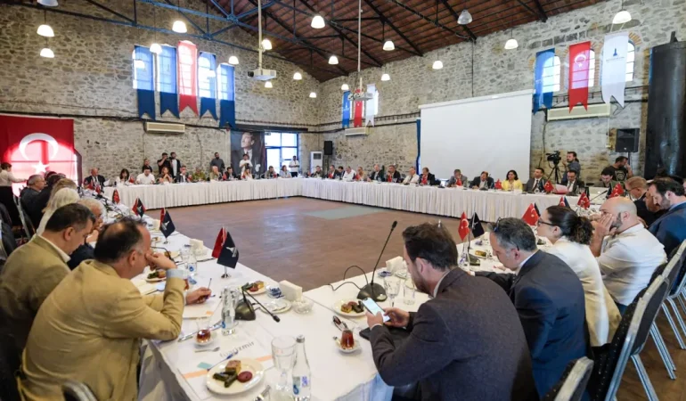 İzmir turizmi için tarihi adım