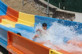 izmitte-aquaparka-yogun-ilgi-prhJhQMx.webp