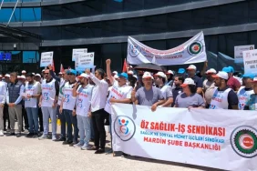 mardinde-saglik-emekcileri-kamu-protokolune-tepki-icin-alanda-Enjid48G.webp