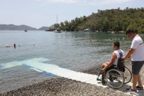 muglada-engelsiz-plajlarla-hayat-kolaylasiyor-sAIgSKlh.webp